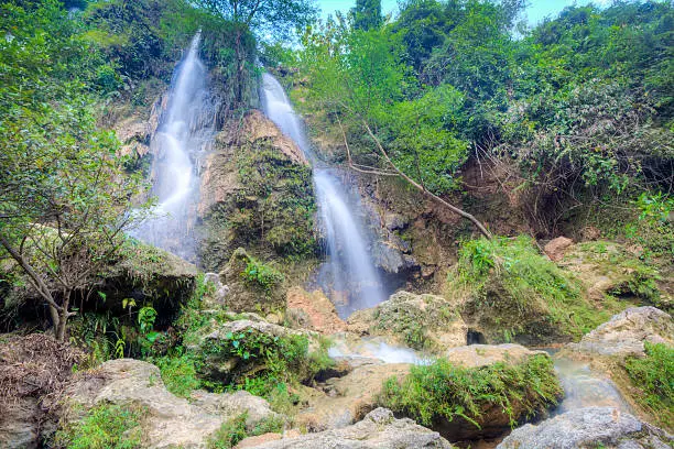 wisata alam air terjun sri gethuk