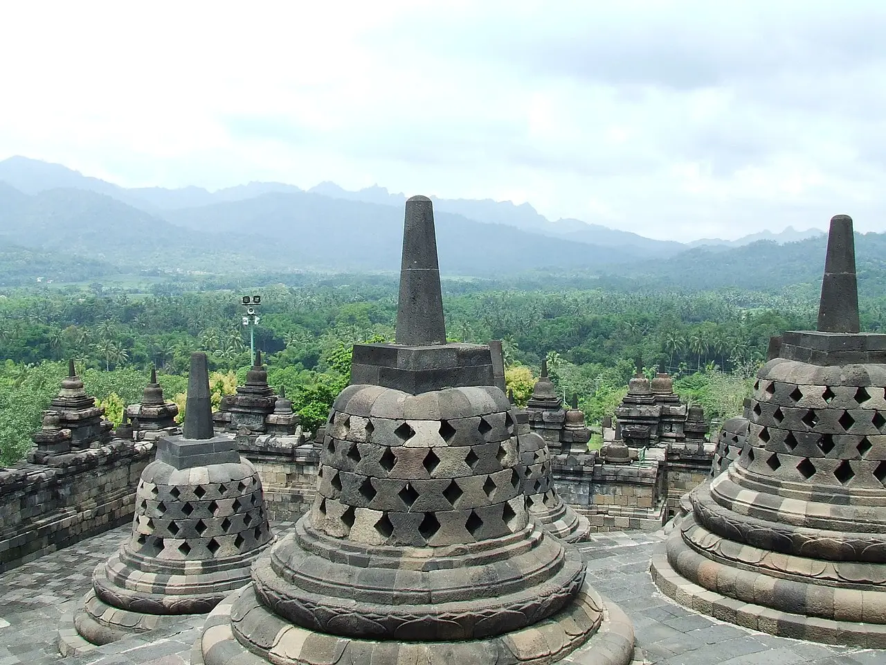 Candi Borobudur Keajaiban Dunia