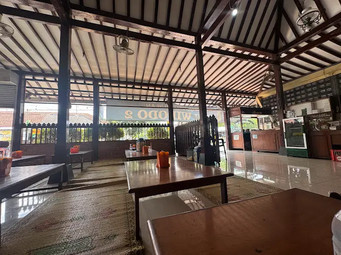 foto suasana warung gudeg di wijilan jogja