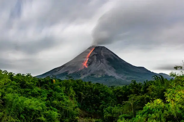 wisata alam gunung merapi