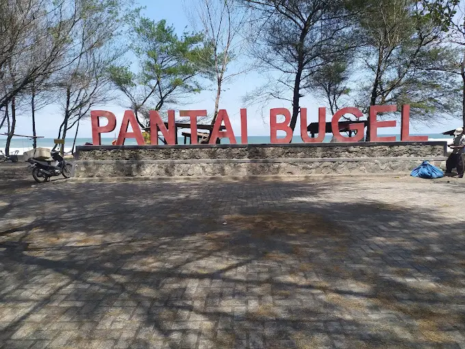 Featured image for Pantai Bugel Kulon Progo: Pesona Pantai dengan Sunset Memukau - 3J Tour Pantai Bugel Kulon Progo: Pesona Pantai dengan Sunset Memukau