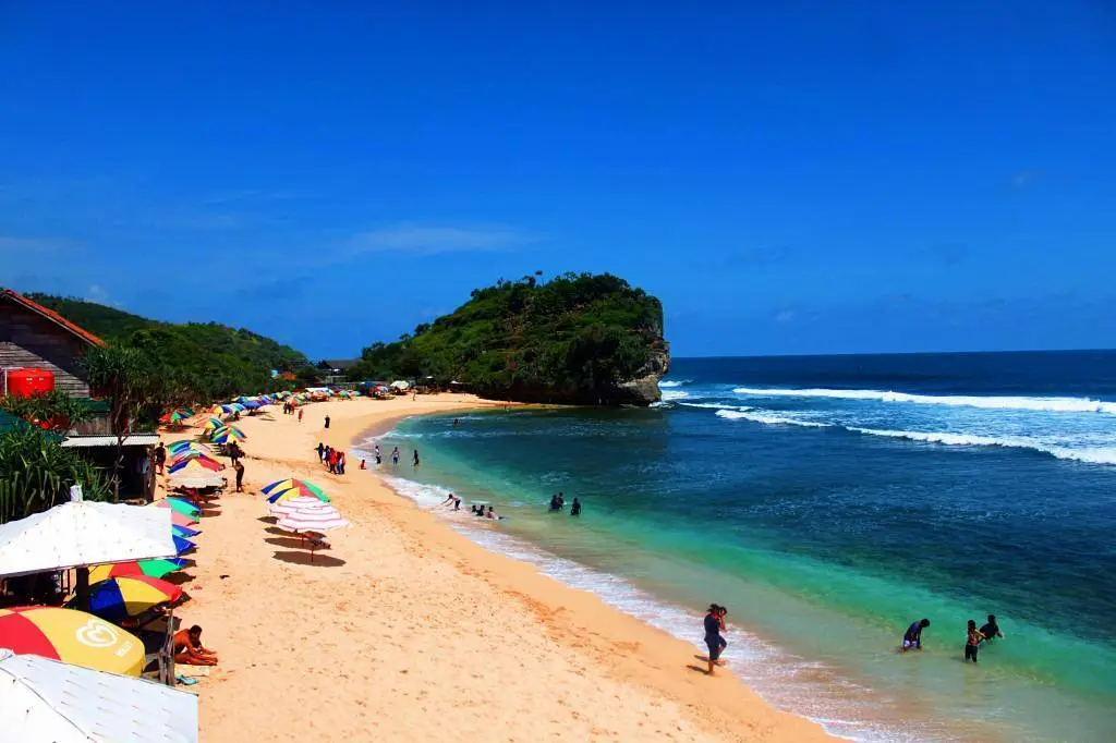 Featured image for Pantai Sepanjang Gunung Kidul - 3J Tour Pantai Sepanjang Gunung Kidul